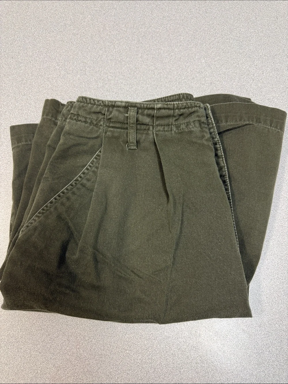 Vintage Y2K‎ Hunt Club Olive Green Pleated Chino Walking Shorts Size 10